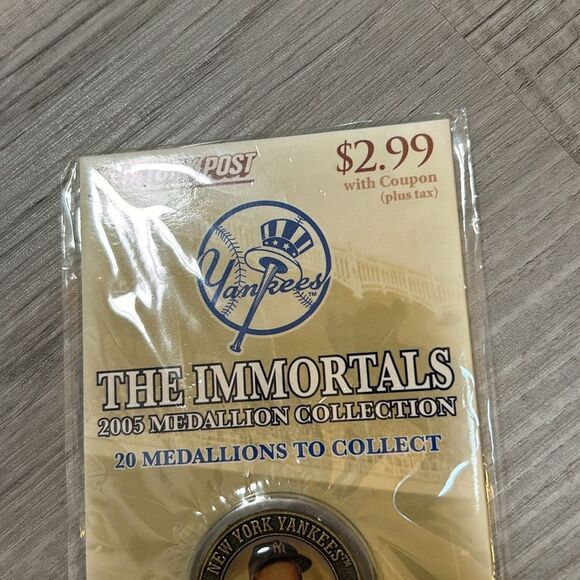 Whitey Ford #16 Immortals 2005 Medallion Collection New York Post Yankees Coin - Picture 2 of 6
